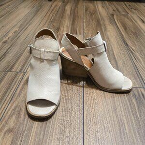 Lucky Brand Ivory Labradite Wedge Heel Open Toe Sandal Size 6.5M